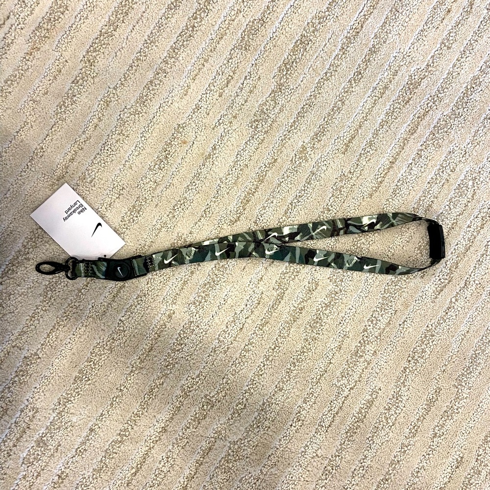 NWT Nike Lanyard❗️